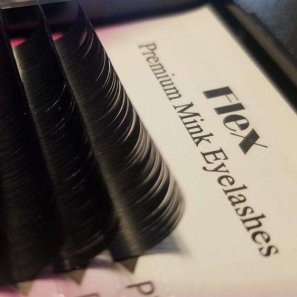 Professional Eyelash Set - Picture 1 of 8